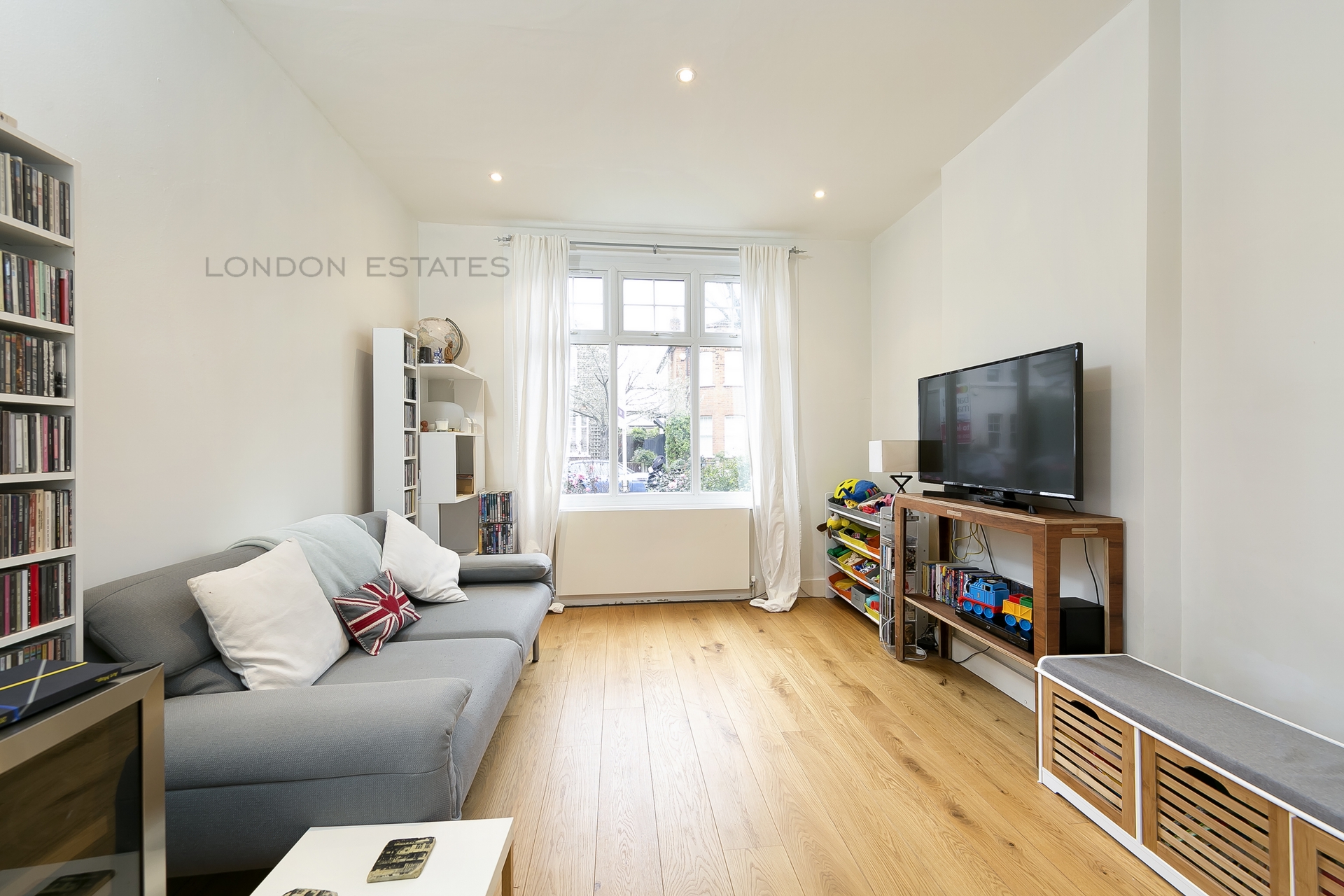 Property To Rent Church Gardens Ealing W5 3 Bedroom Semi