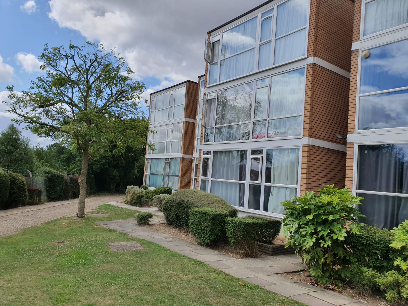 Fieldview Court  Kingsbury  NW9