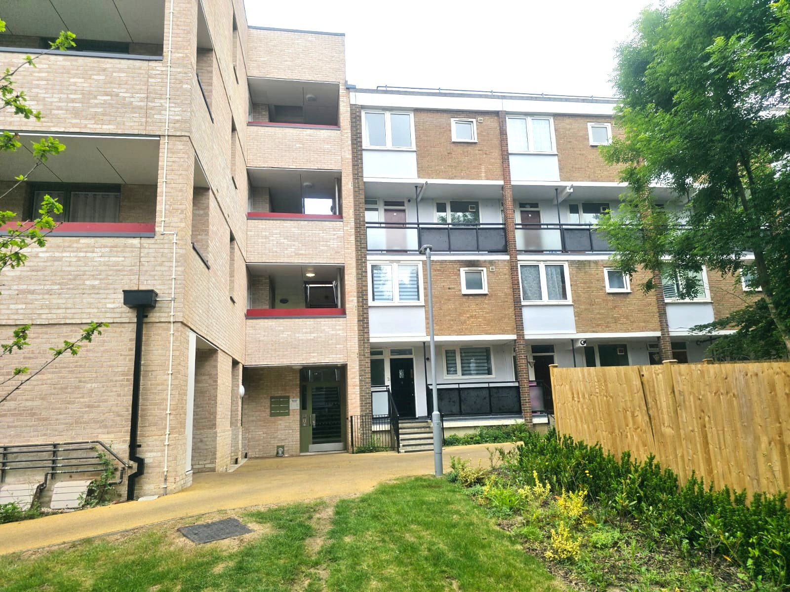 Lytton Grove  Putney  SW15