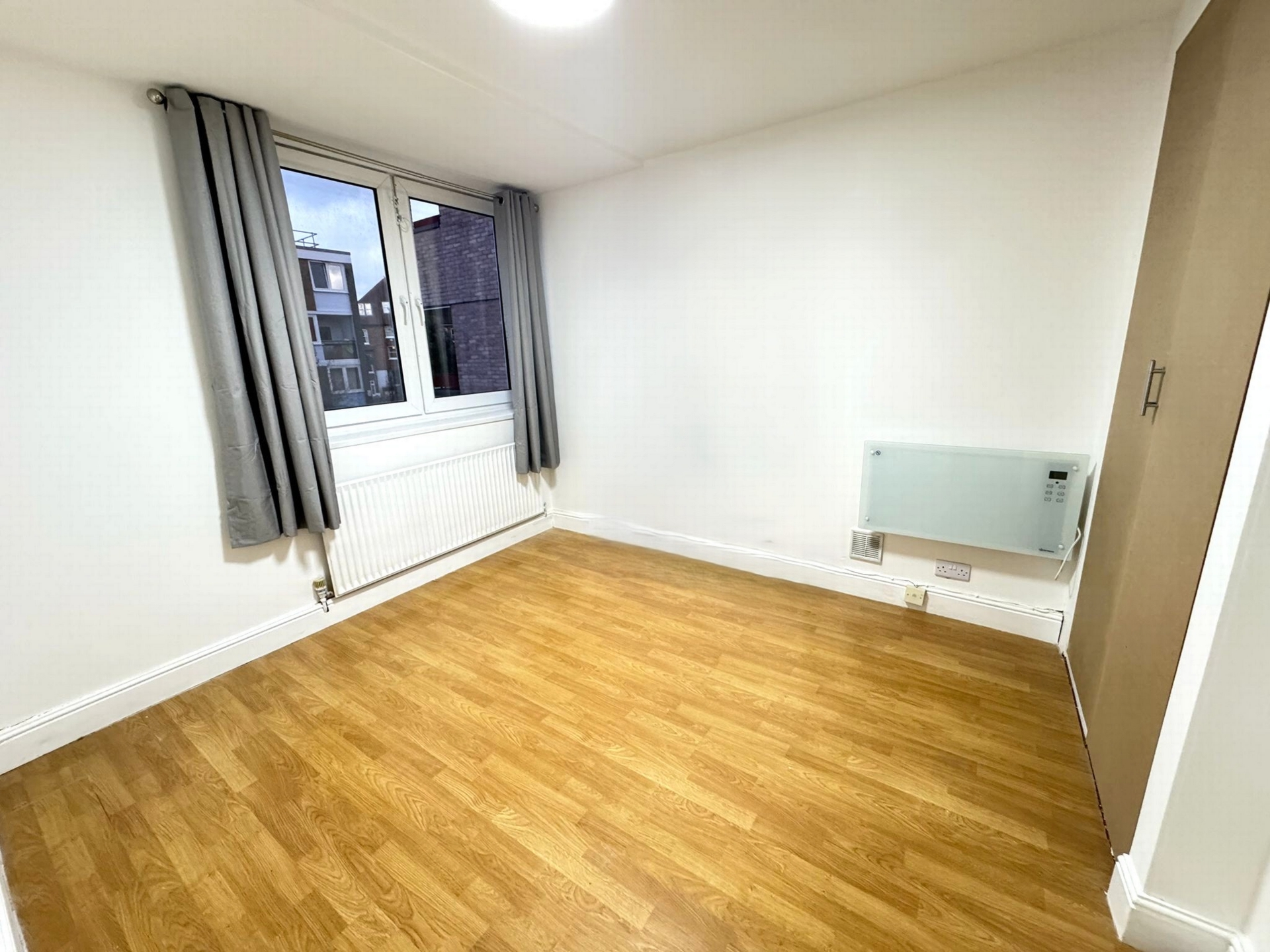 Lytton Grove  Putney  SW15