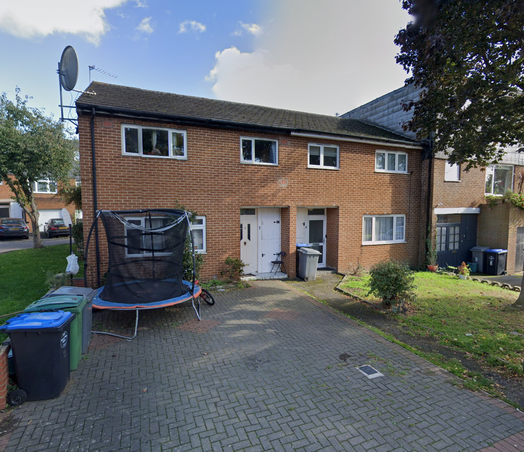 Runbury Circle  Colindale  NW9