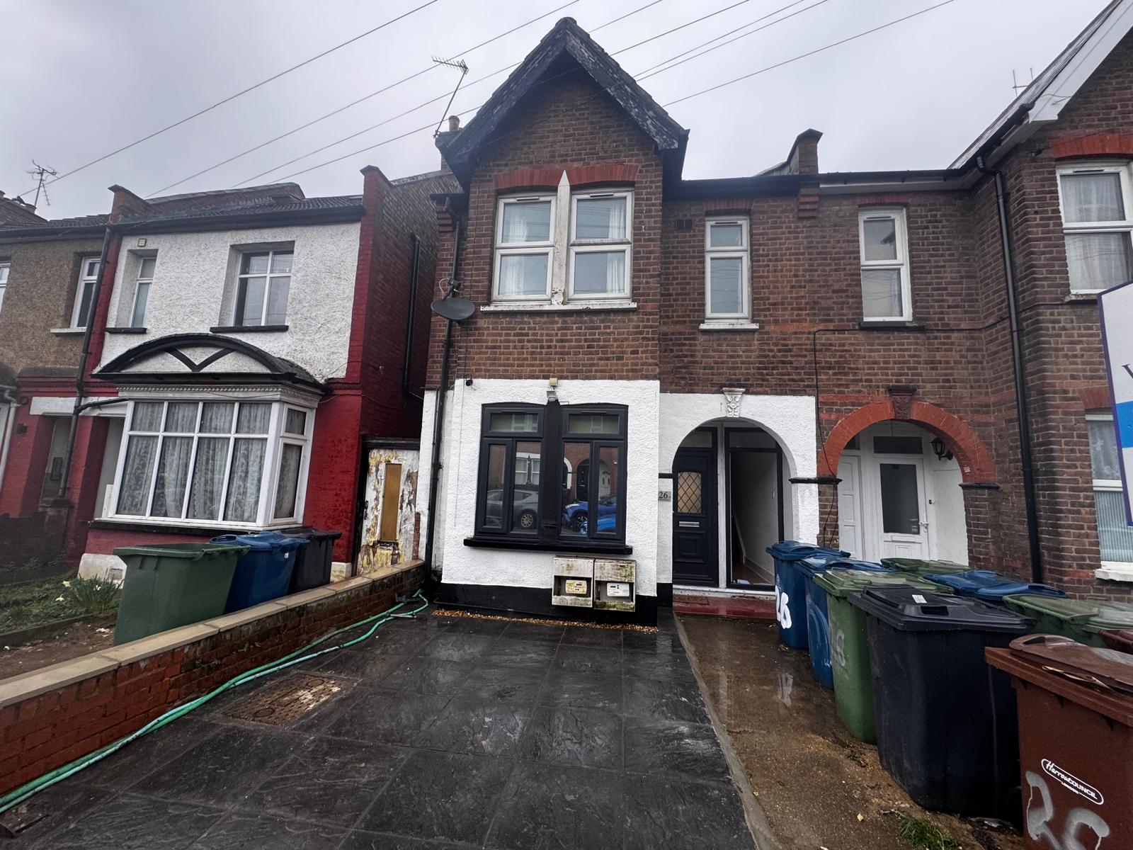 Parkfield Rd  South Harow  HA2