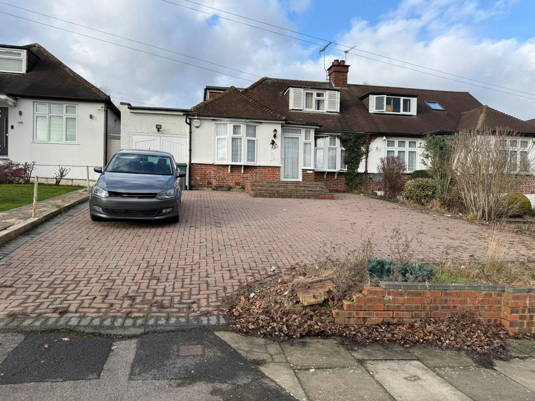 Stanley Road  Northwood  HA6