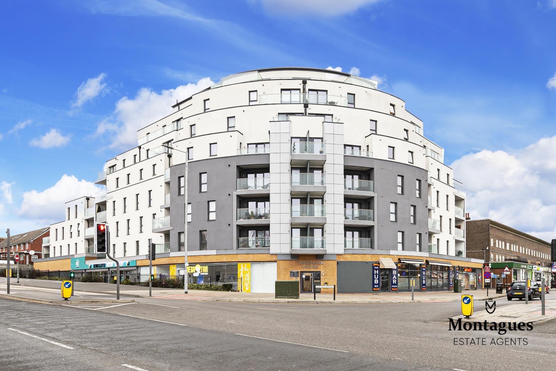 The Broadway  Loughton  IG10