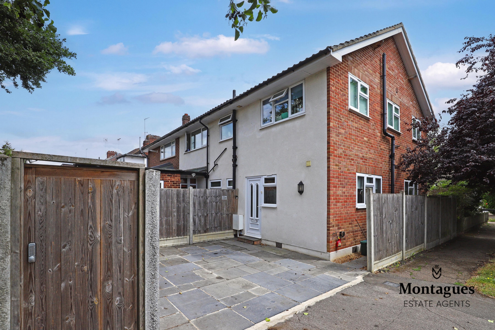 Forest Drive  Theydon Bois  CM16