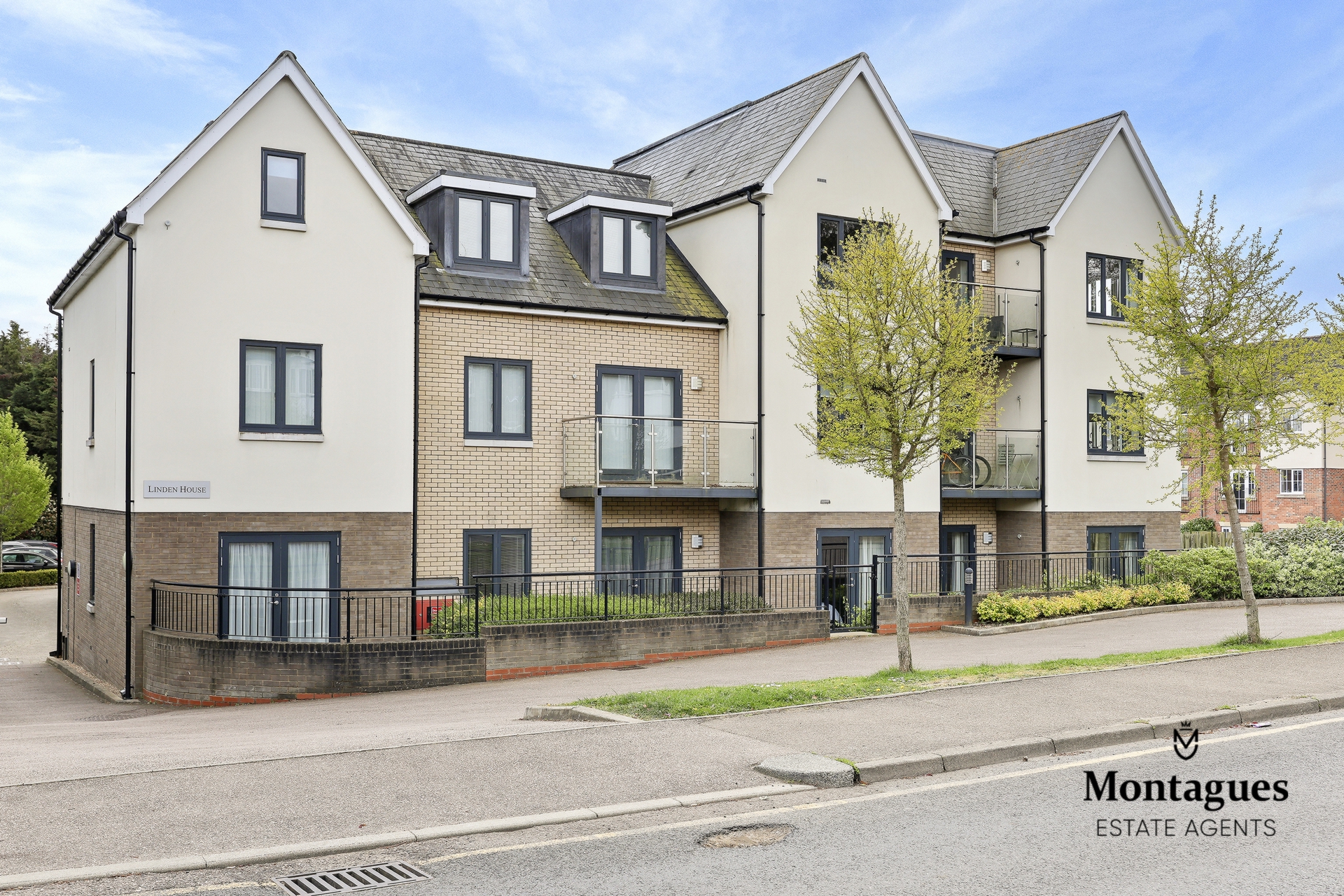 Centre Drive  Epping  CM16