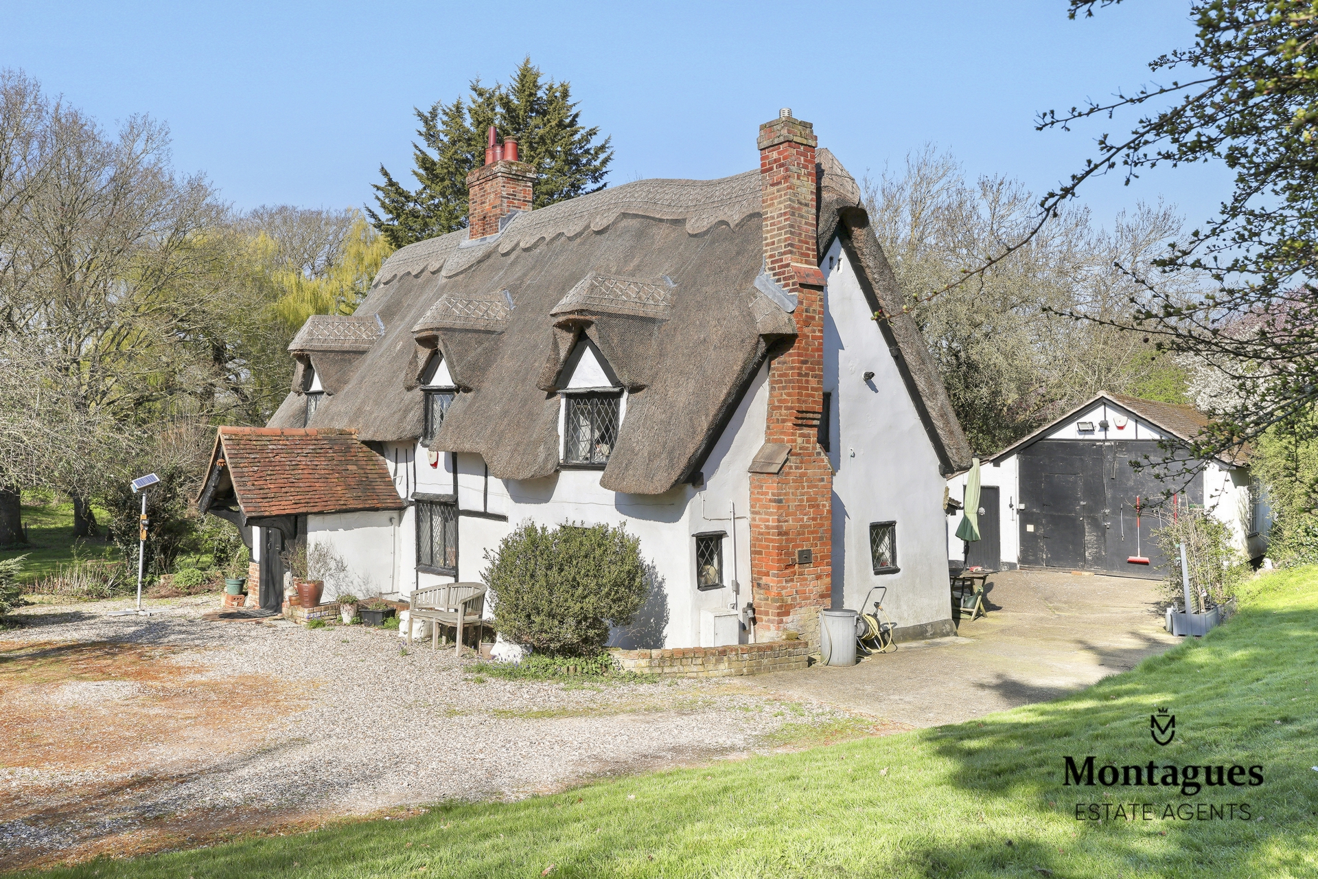 Parndon Wood Road  Harlow  CM19