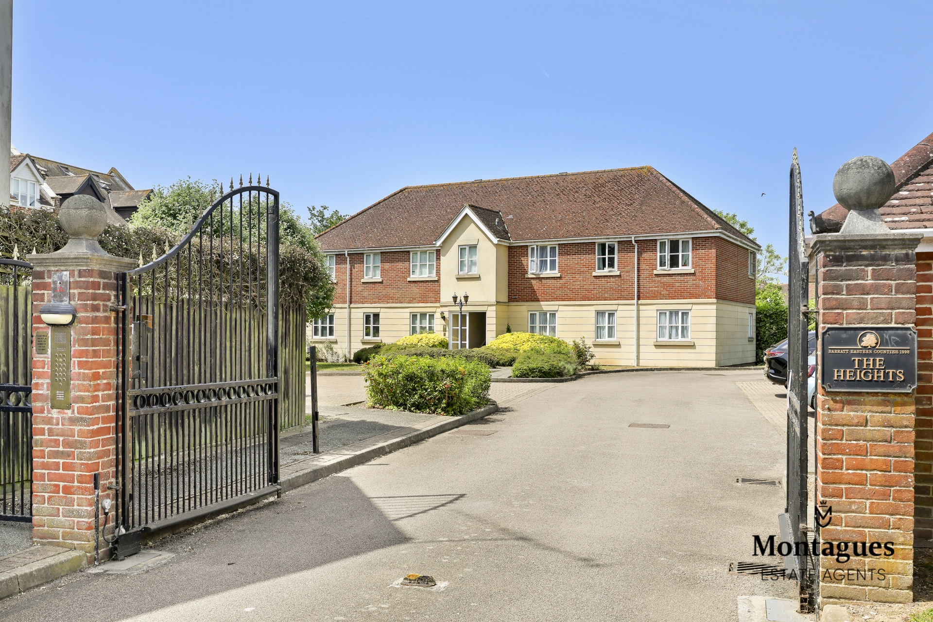 Forest Drive  Theydon Bois  CM16