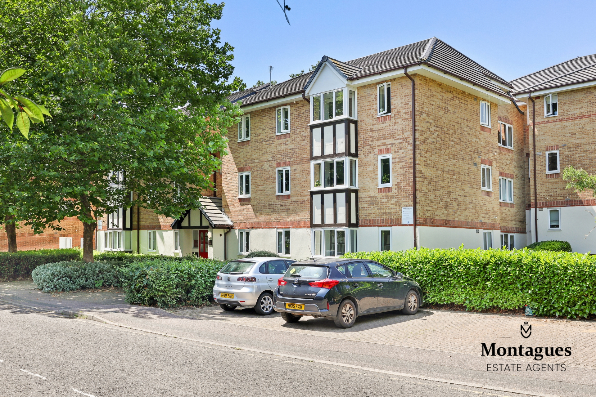 Woodland Grove  Epping  CM16