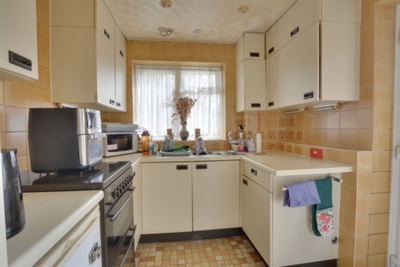 Jordans Crescent  Langley Green  RH11