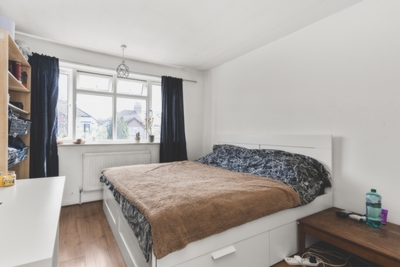 Brockenhurst Way  Norbury  SW16