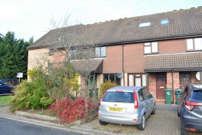 Lancelot Close  Ifield  RH11
