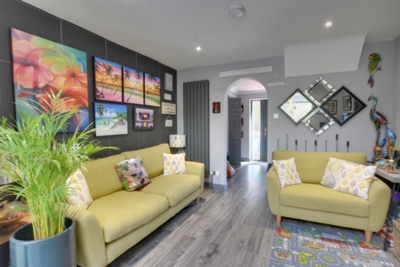 Cloverlands  Northgate  RH10