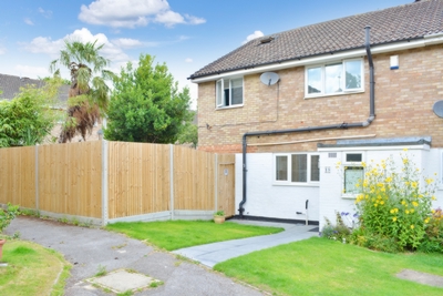 Hampden Close  Pound Hill  RH10