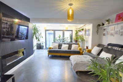 Hampden Close  Pound Hill  RH10