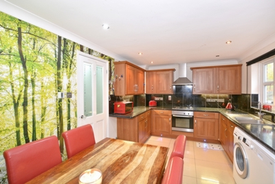 William Morris Way  Tollgate Hill  RH11