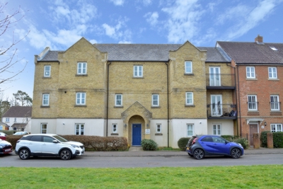 Trist Way Ifield RH11