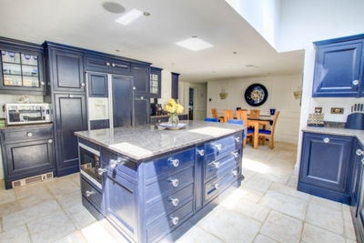 Kitchen/Breakfast Kitchen/Breakfast