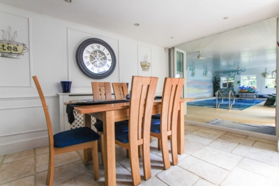 Breakfast Area Breakfast Area