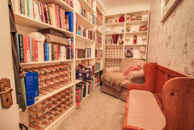 Library / Reading Library / Reading