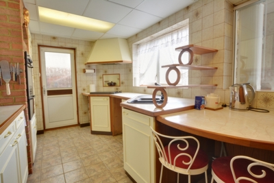 Kitchen/Breakfast Kitchen/Breakfast