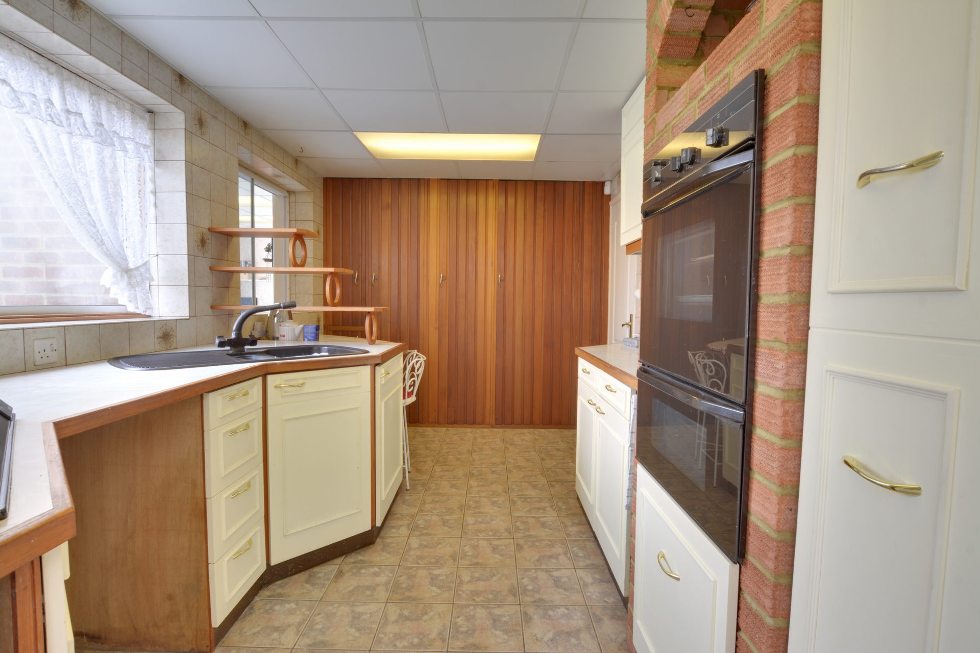 Kitchen/Breakfast Kitchen/Breakfast