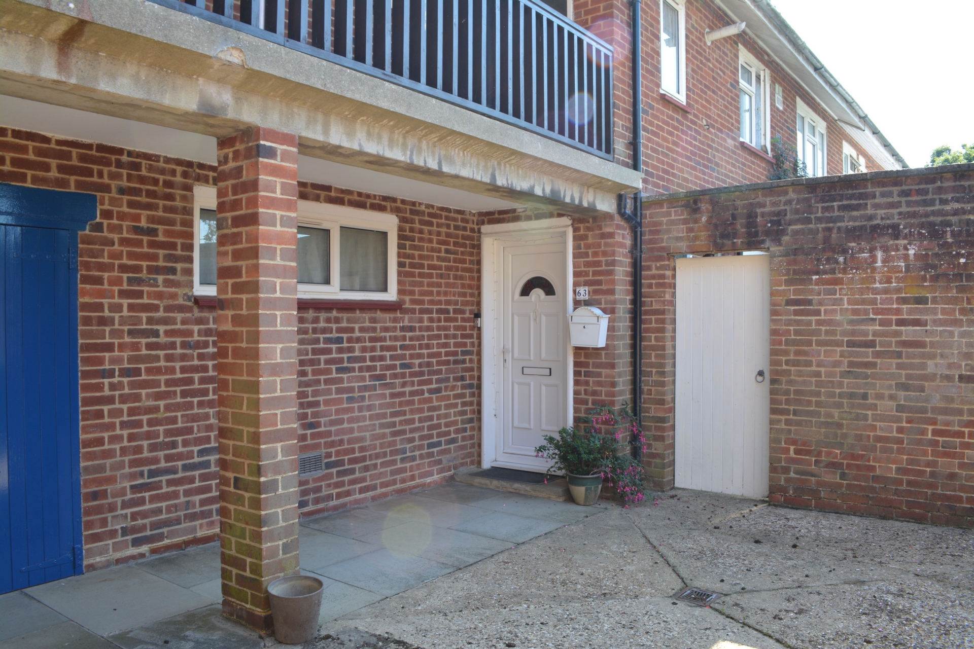 Courtyard to Entrance