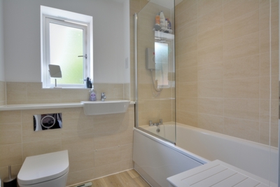 Family Bathroom Family Bathroom