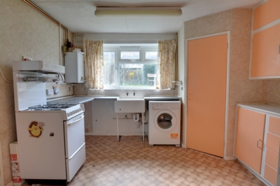 Fisher Close  Southgate  RH10