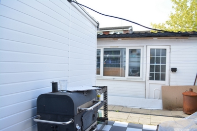 Garden/Outbuilding