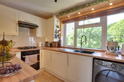 Caburn Court Southgate RH11