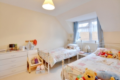 Moor Park Crescent  Ifield  RH11