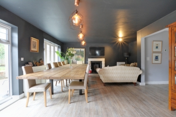 Lounge/Diner