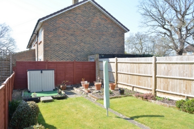 Lavington Close  Ifield  RH11