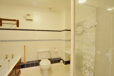 Bathroom & Shower
