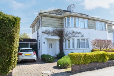 Front, Southlands Avenue, Horley, RH6