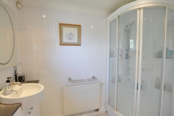 Bathroom & Shower