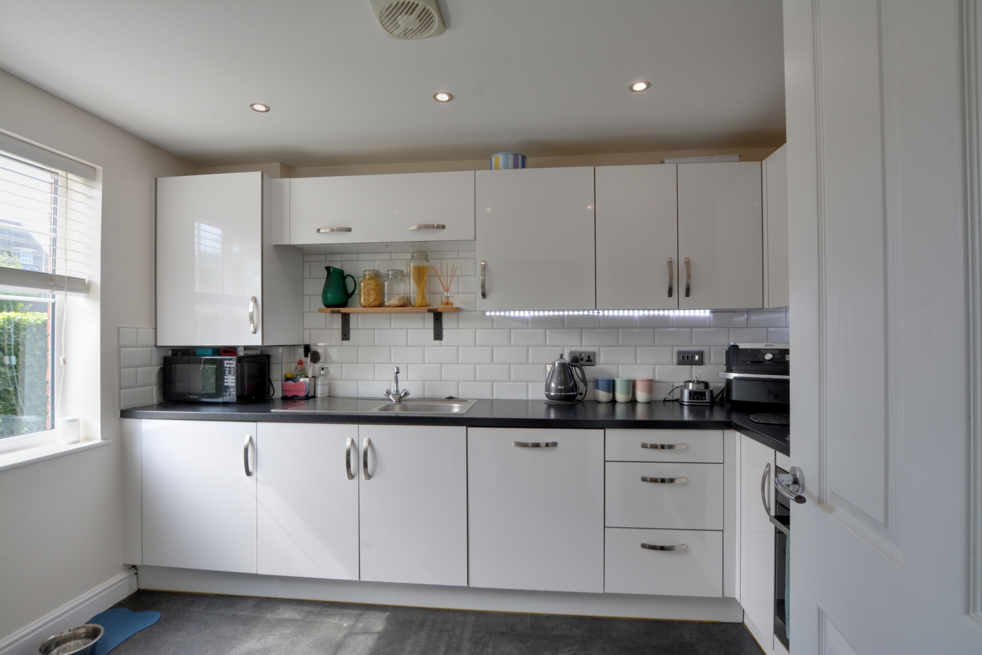 Kitchen 2