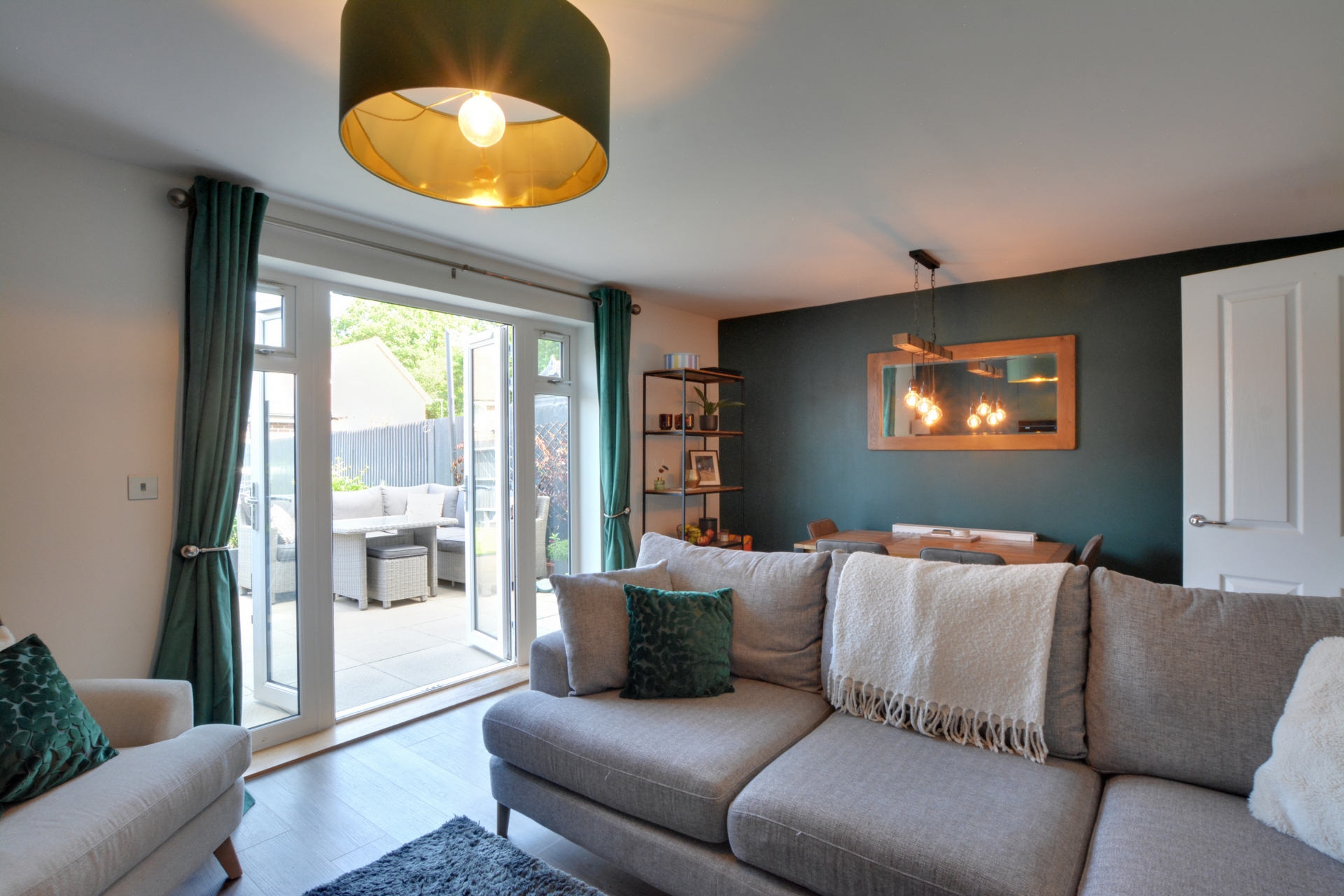 Lounge 1
