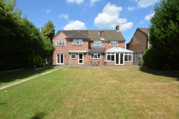 Church Lane  Copthorne  RH10