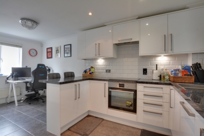 Kitchen/Diner Kitchen/Diner