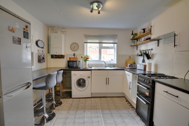 Kitchen/Breakfast Kitchen/Breakfast