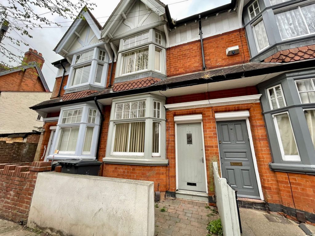 Shaftesbury Avenue  Belgrave  LE4