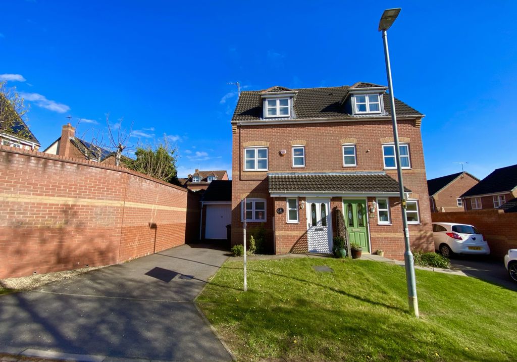 Celandine Close  Oadby  LE2