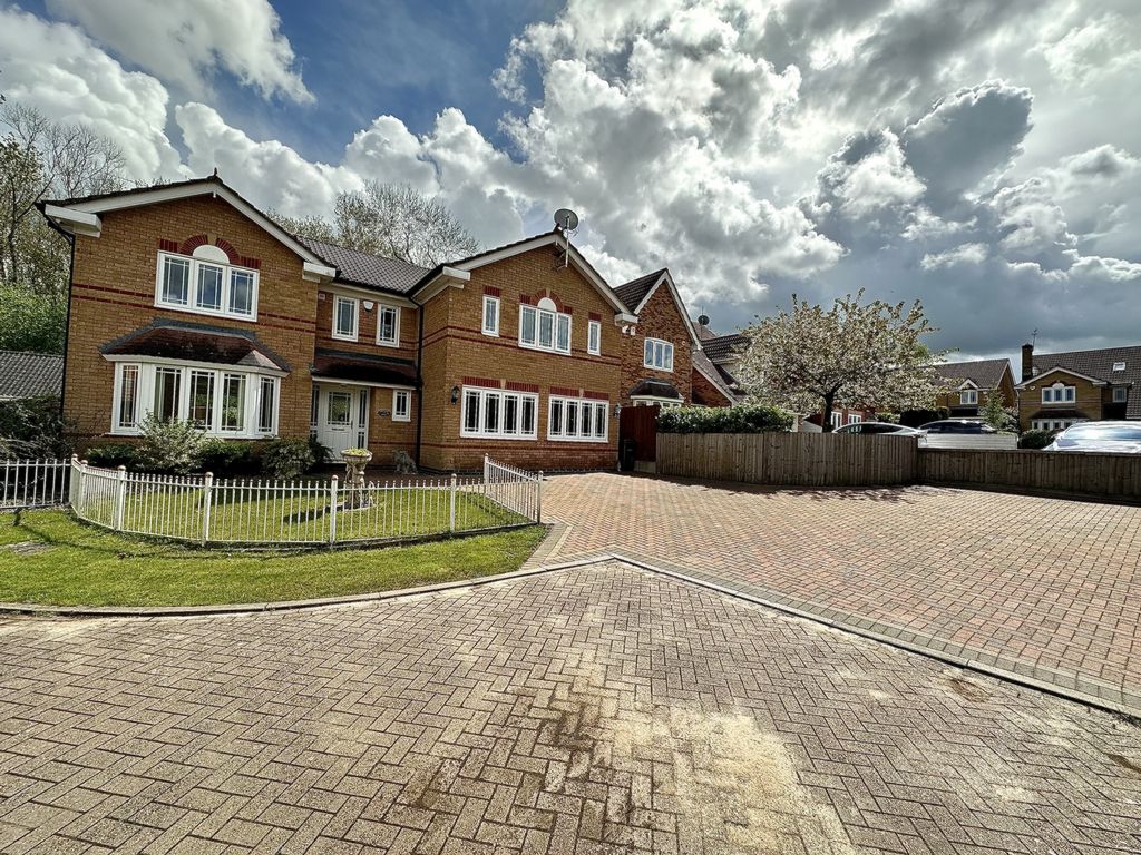 Property For Sale Hill Field, Oadby, LE2 6 Bedroom Detached through