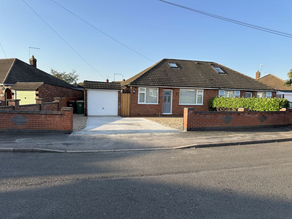 Mowbray Drive  Syston  LE7