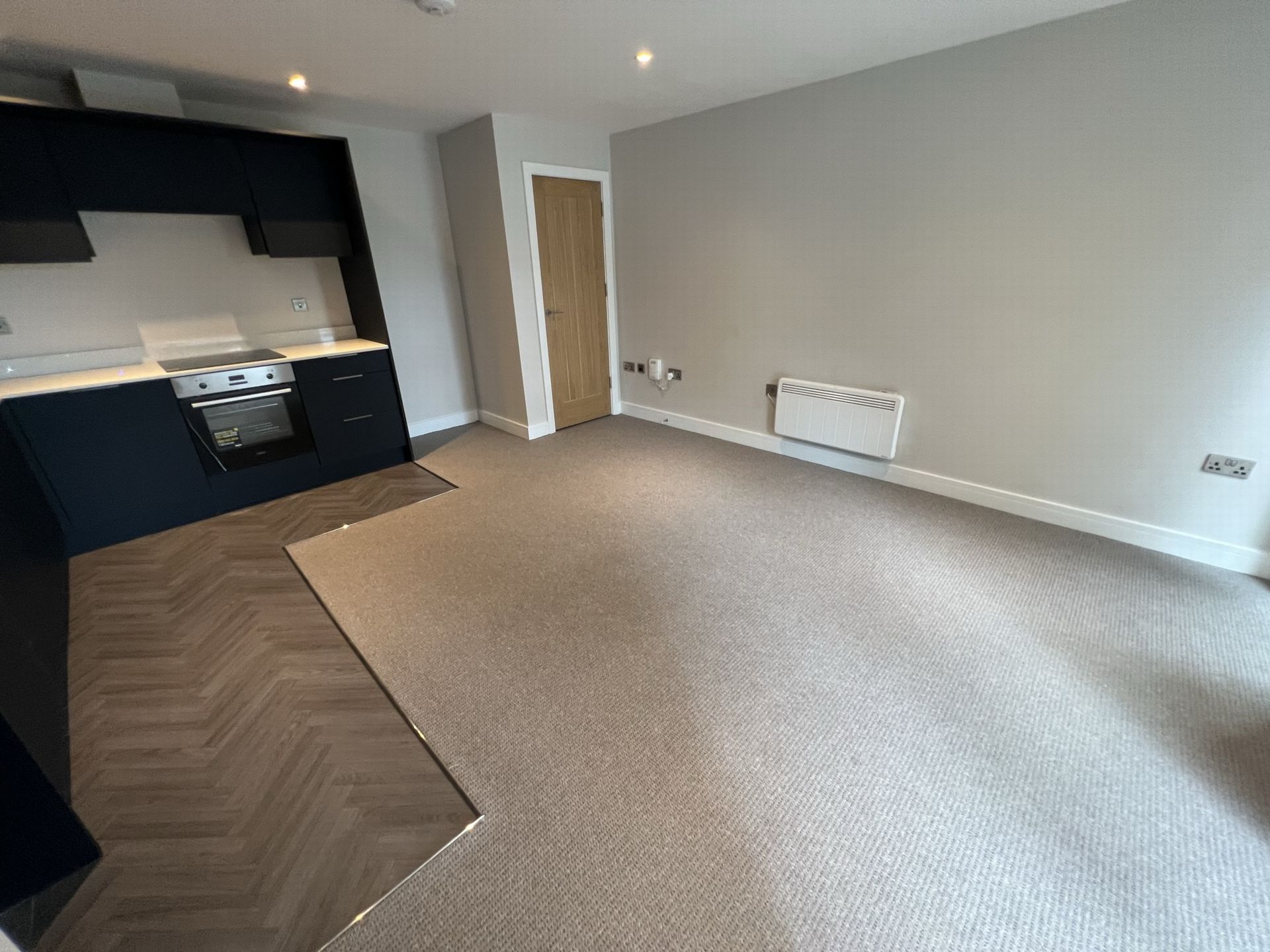 Lounge/Kitchen