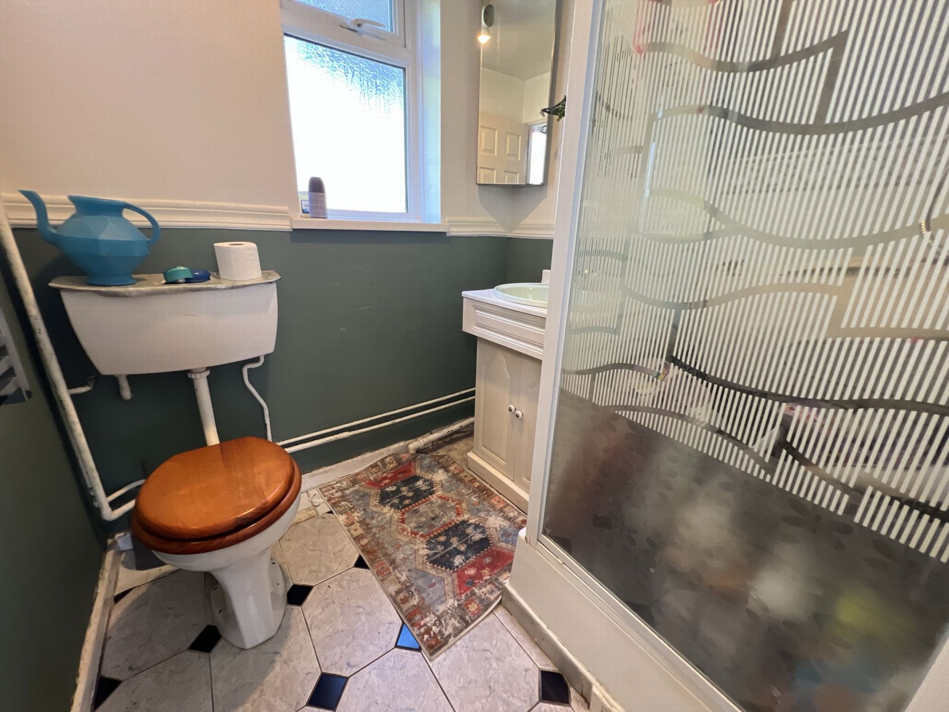 Groud floor bathroom
