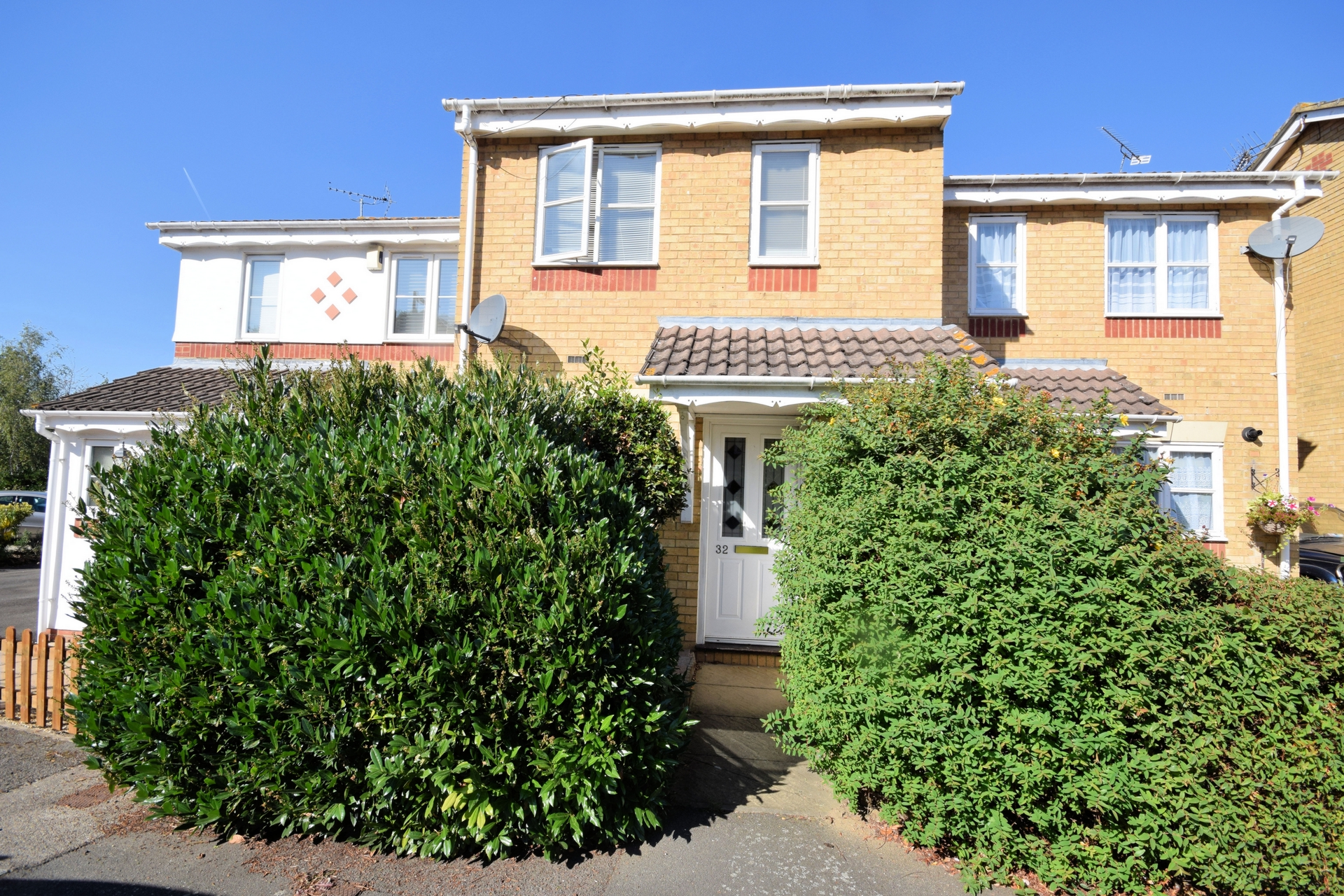 property-for-sale-halsey-park-london-colney-al2-2-bedroom-terraced