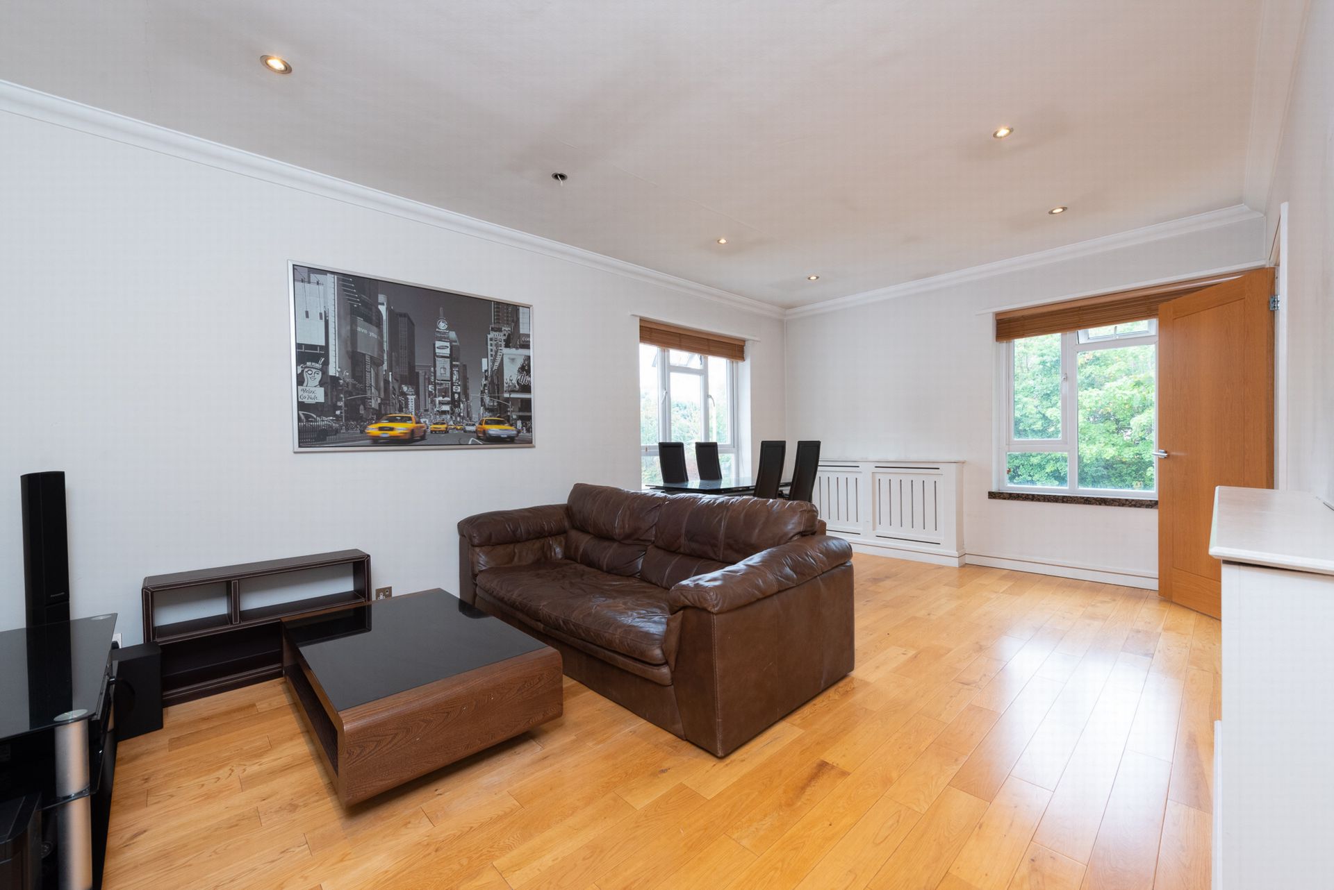 Cambridge Road West  North Camp  Farnborough  GU14